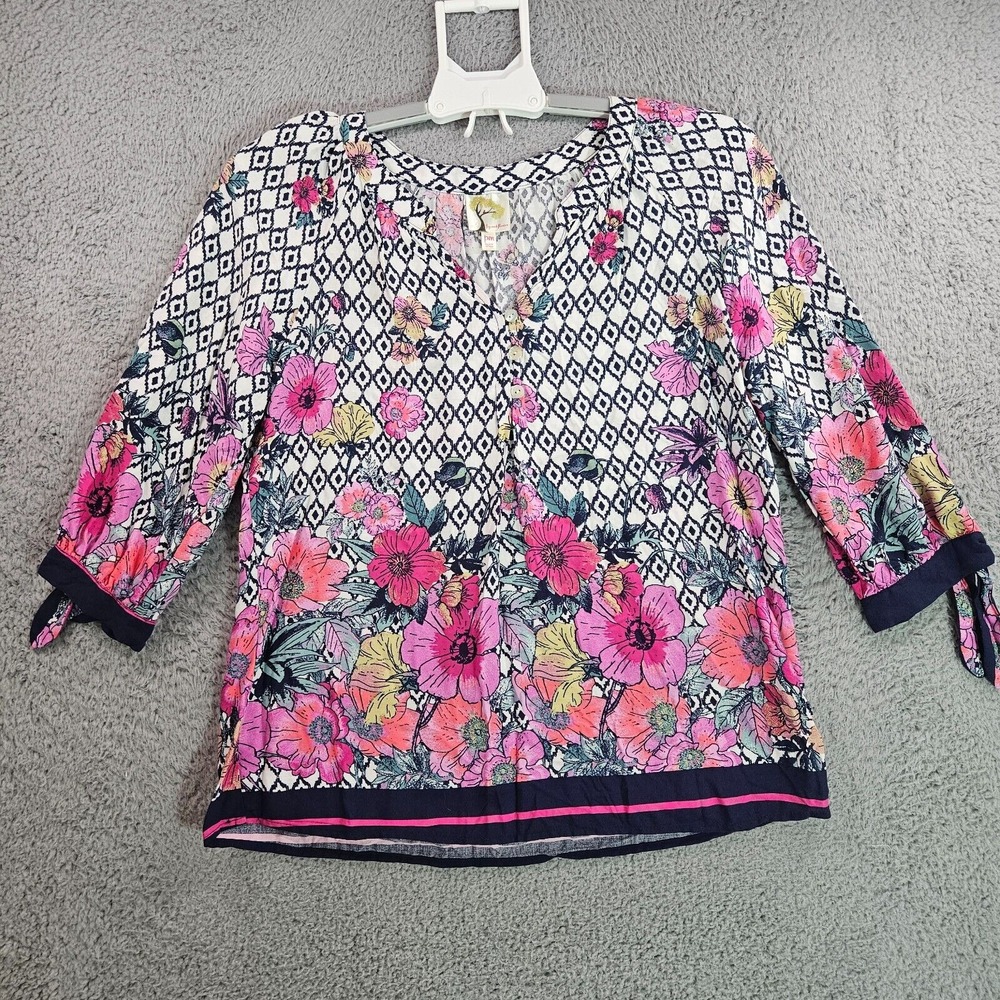 Fig and Flower Top Blouse Women PM Floral Geometric Print 3/4 Sleeve